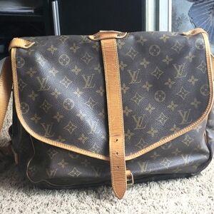 💯LOUIS VUITTON MONOGRAM SAUMUR 35